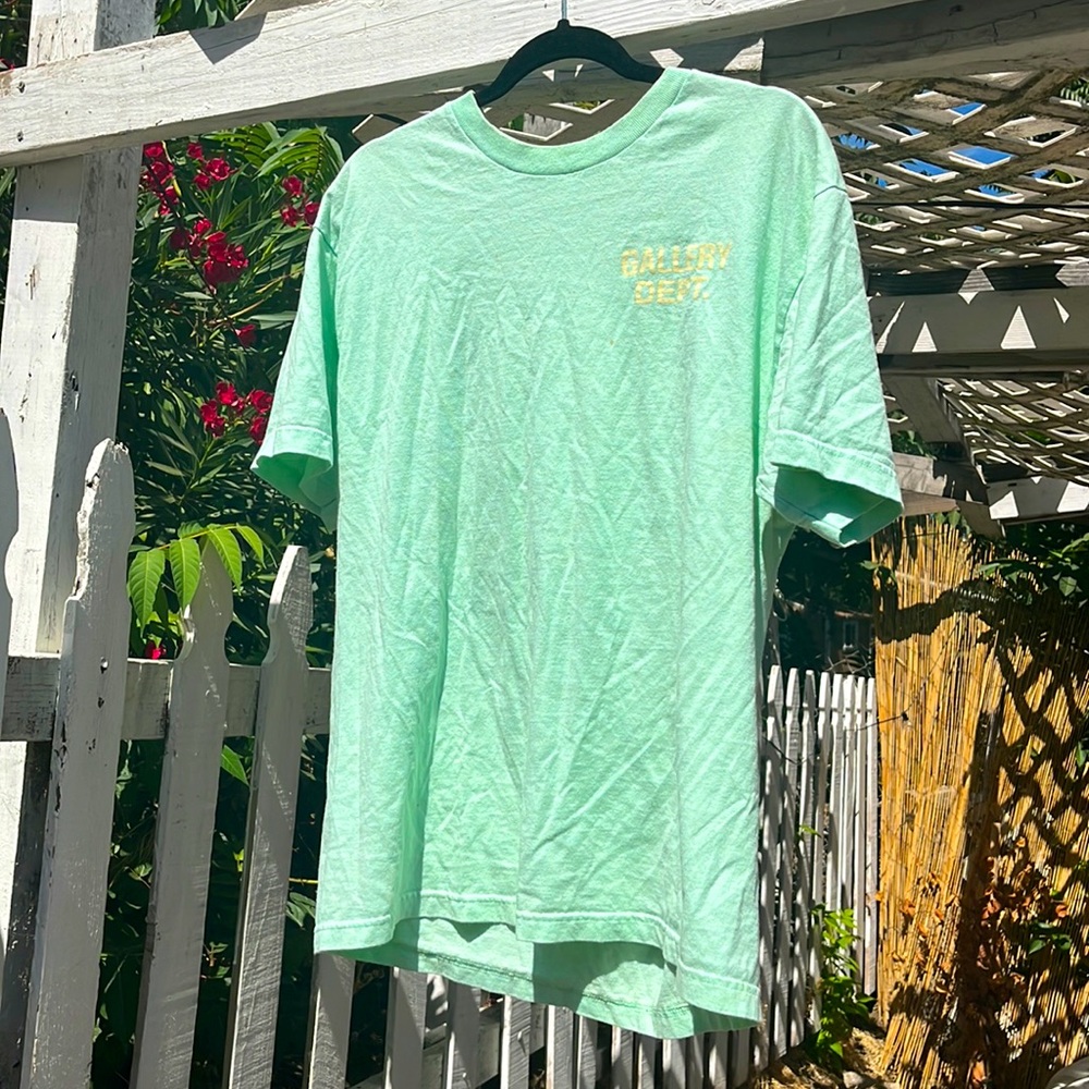 gallery dept mens t shirt green